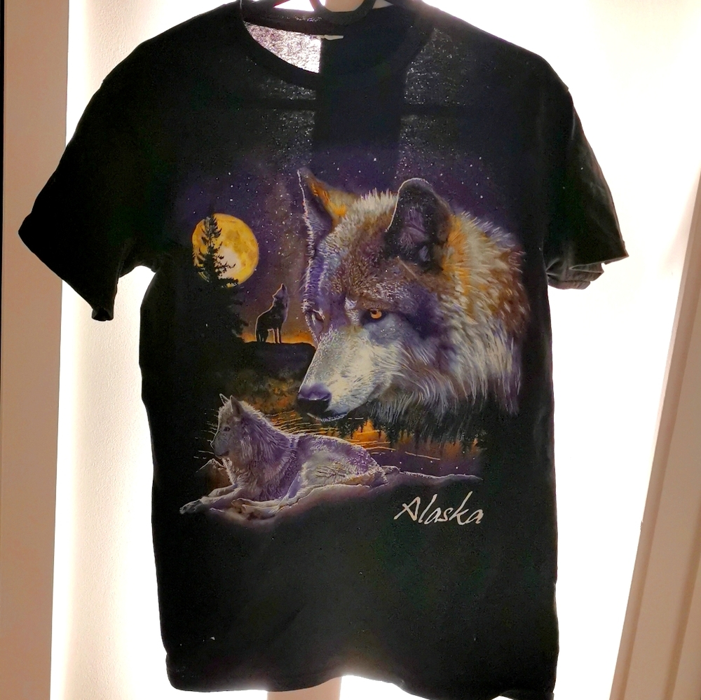 NWOT Alaska cotton t-shirt